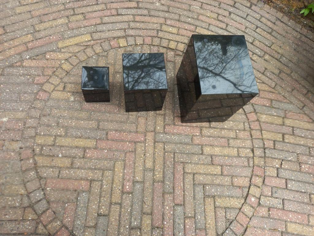 Natuursteen Zwarte Blokken. 3 stuks, Ophalen
