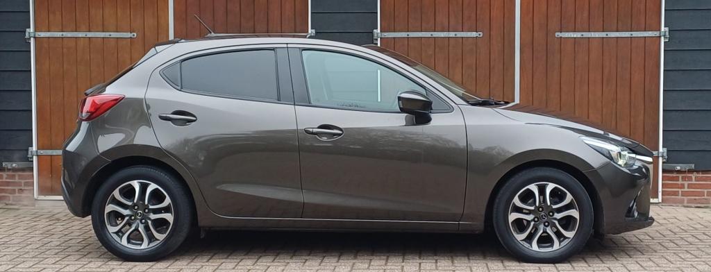Mazda 2 1.5 Skyactiv-G GT-M, Bluetooth Nette auto, Onderhoud, Stof, Gebruikt, 4 cilinders, Bruin