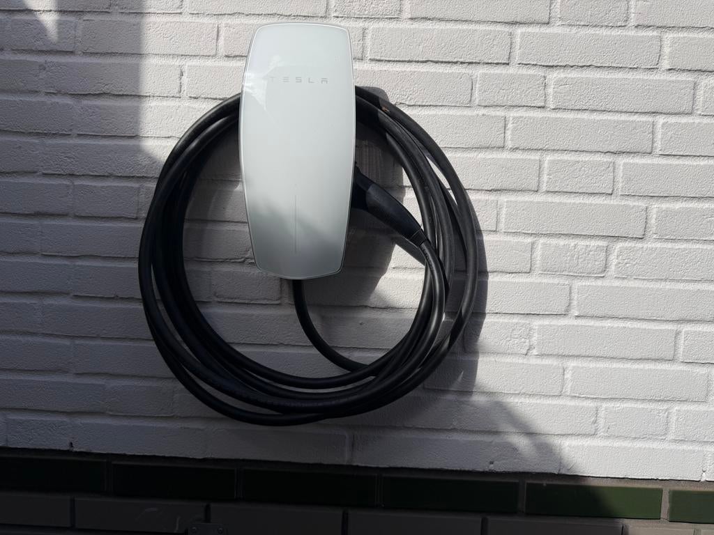 Laadpaal Tesla Wall Connector Gen 3, 22kw 7,3 meter snoer, Ophalen of Verzenden, Zo goed als nieuw, Laadpaal