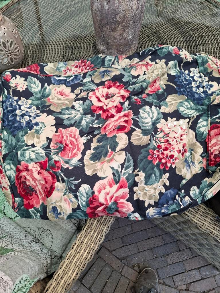 Ikea Ektorp hoezen - 2 x tweezitter sets met bloemenprint, Huis en Inrichting, Banken | Bankstellen, Ophalen, Gebruikt, Tweepersoons