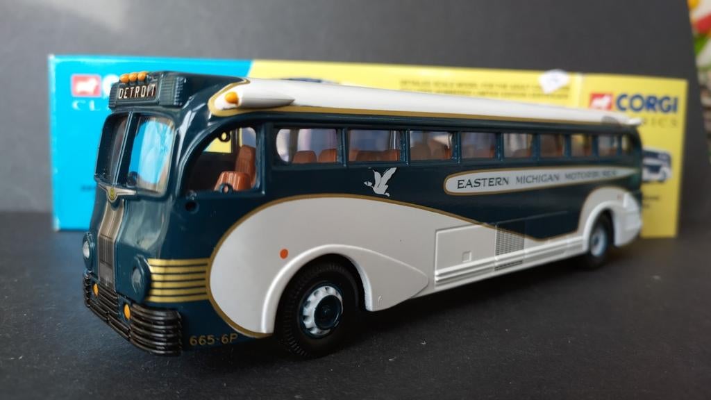 Yellow Coach 743 Eastern Michigan Detroit 1:50 Corgi Pol, Corgi@corgi.co.uk, Nieuw, Corgi Classics ltd, Corgi