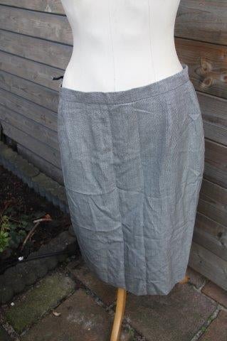 Rok blauw/ wit Escada mt 44 winter AANBIEDING Vaste prijs, Kleding | Dames, Rokken, Zo goed als nieuw, Maat 42/44 (L), Blauw, Onder de knie