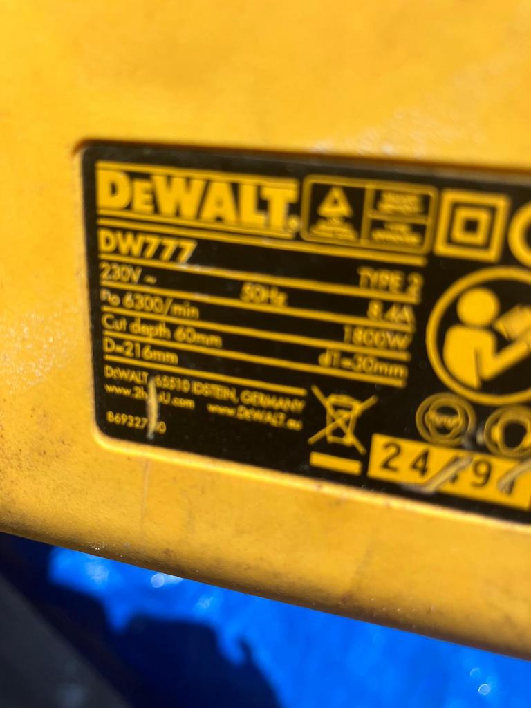 Afkortzaag gebruikt, Ophalen of Verzenden, Zo goed als nieuw, Elektrisch