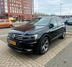 FULL OPTIE! Volkswagen Tiguan 1.4 R LINE 2017 PANO - NL AUTO, Auto's, 1800 kg, Euro 6, 4 cilinders, Leder en Stof
