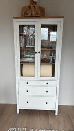 Ikea Hemnes Vitrinekast, 200 cm of meer, Zo goed als nieuw, 25 tot 50 cm, Met deur(en)