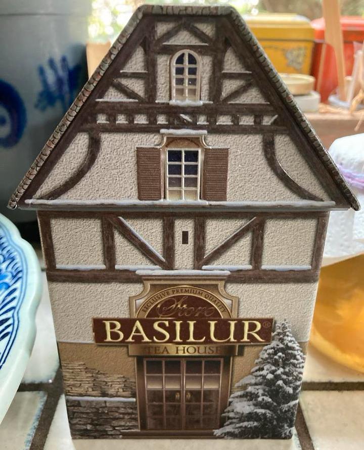 Basilur blik en of thee huis huisje zwarte met korenbloem, Diversen, Kerst, Ophalen of Verzenden