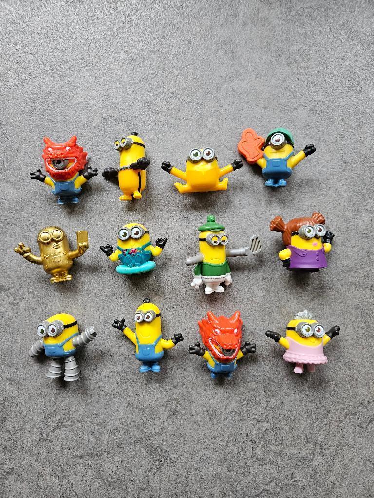 12 minion figuurtjes, Ophalen of Verzenden, Zo goed als nieuw