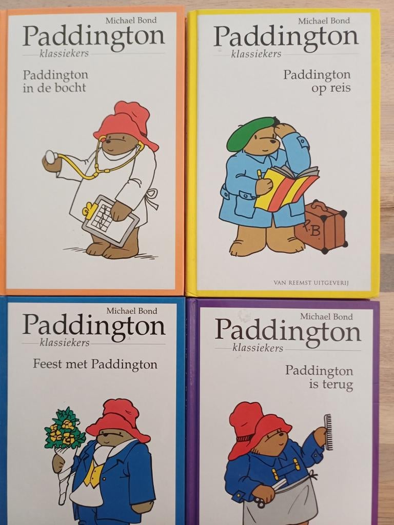 M. Bond - 4 x Beertje Paddington 2.50 per st., Ophalen of Verzenden, Zo goed als nieuw, Michael Bond, Fictie algemeen