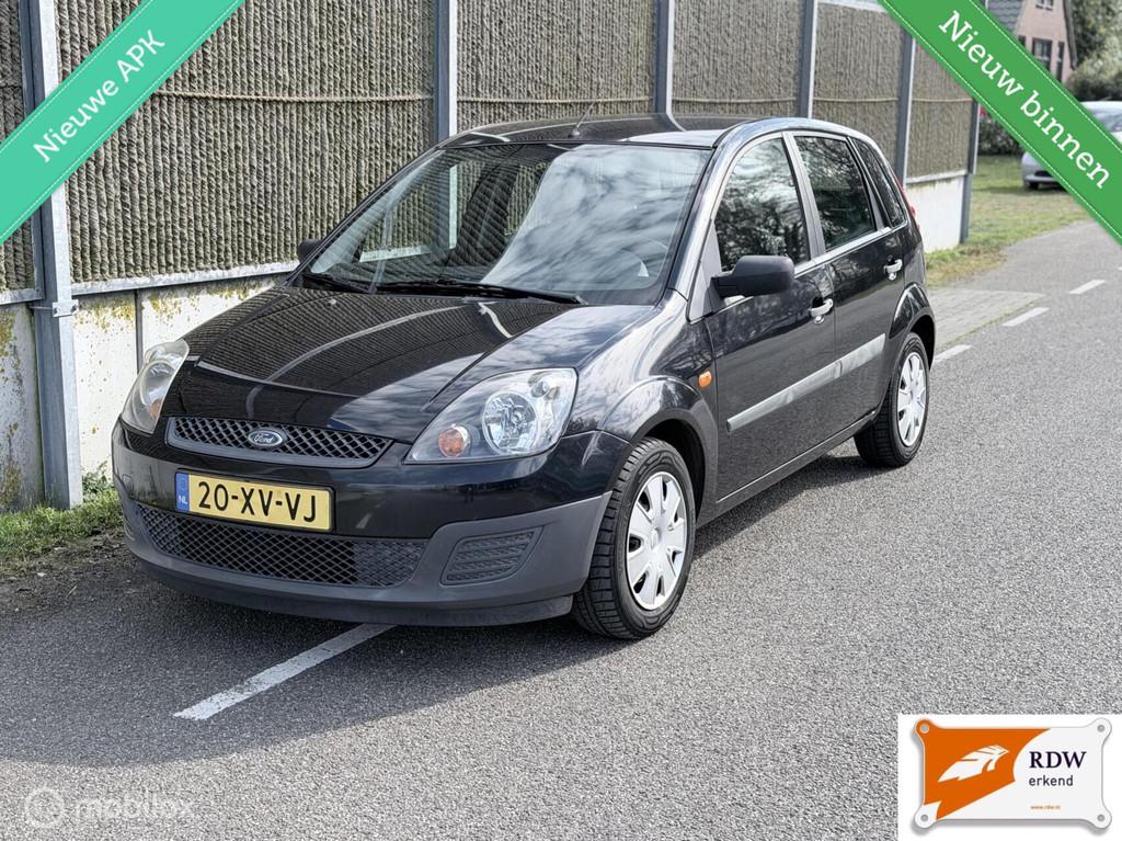 Ford Fiesta 1.3-8V Cool & Sound NAP/AIRCO/NWE APK/NETTE AUTO, Auto's, Ford, 1299 cc, 4 cilinders, Zwart, Origineel Nederlands