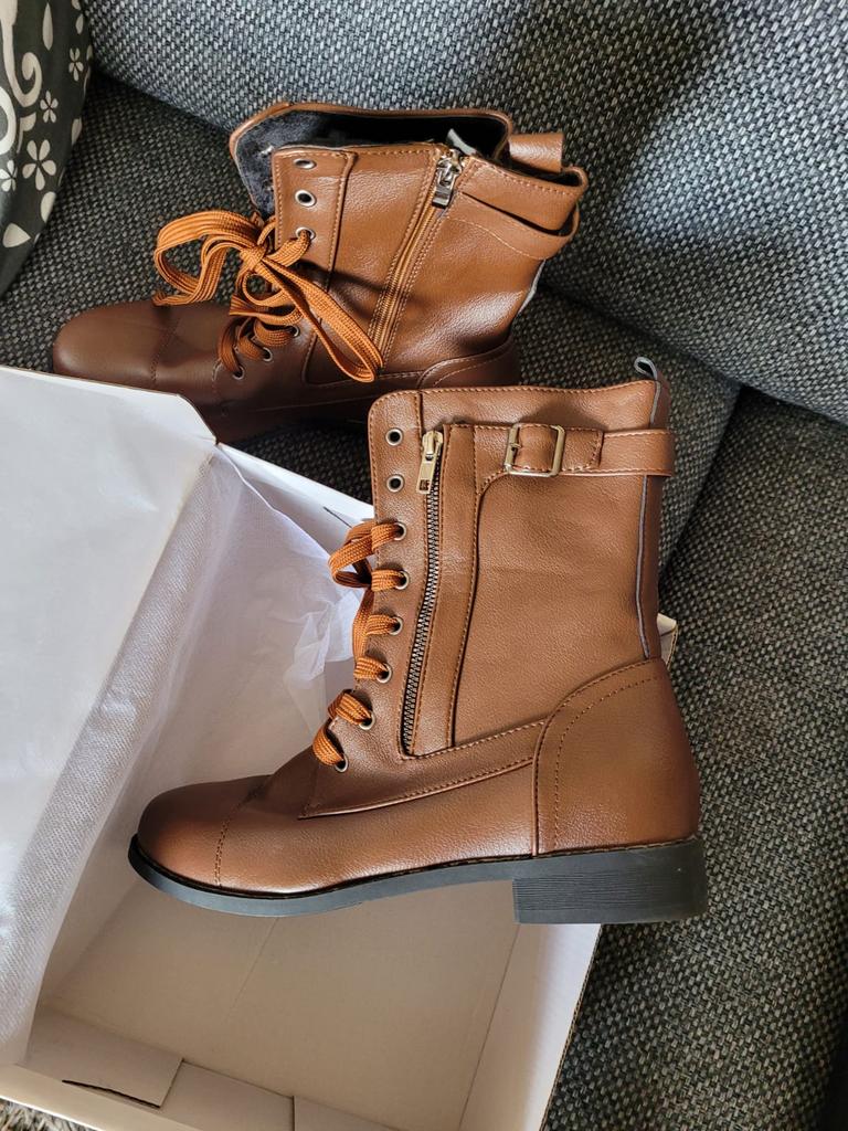 Dameslaarsjes maat 42 niet gedragen, Hoge laarzen, Bruin, Ophalen of Verzenden, Zo goed als nieuw