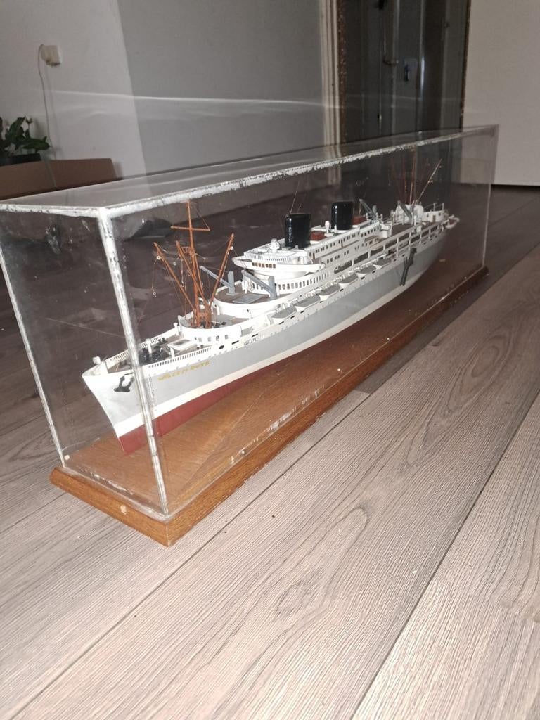Gedetailleerd schaalmodel van MS Willem Ruys te koop, Hobby en Vrije tijd, Modelbouw | Boten en Schepen, Ophalen of Verzenden