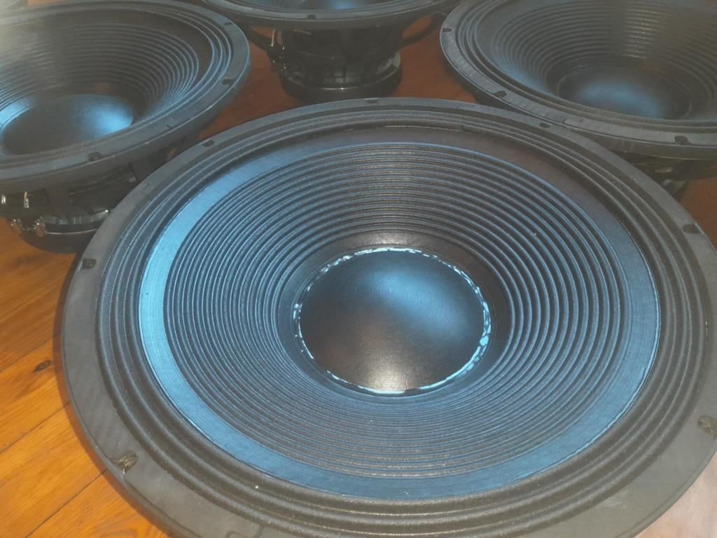 8x Faital Pro 18HP1030, Subwoofer, Refurbished, 120 watt of meer, Ophalen