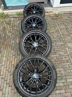 BMW M performance Velgen met Pirelli Winterbanden 225/45 R18, Auto-onderdelen, Banden en Velgen, 18 inch, Gebruikt, Banden en Velgen