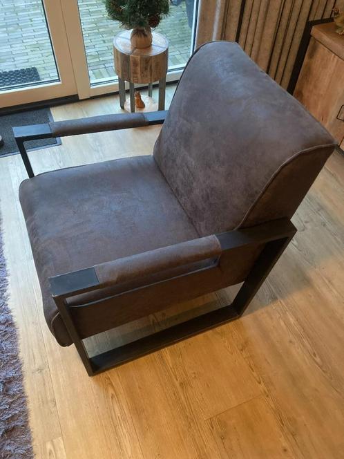 Fauteuil, in zeer nette staat, Huis en Inrichting, Fauteuils, Zo goed als nieuw, Leer, Metaal, 50 tot 75 cm, 75 tot 100 cm, Ophalen