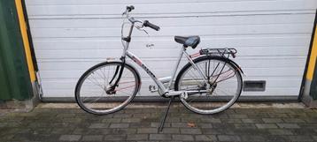 Zeer nette Gazelle damesfiets  beschikbaar voor biedingen