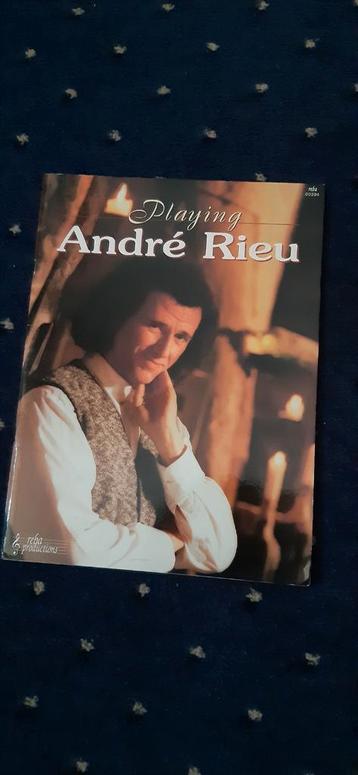  Playing  Andre Rieu dwarsfluit 