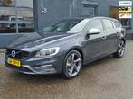 Volvo V60 2.4 D6 Twin Engine R-Design UITSLUITEND VOLVO ONDE, Auto's, Volvo, Automaat, Lichtsensor, 110 €/maand, Vierwielaandrijving