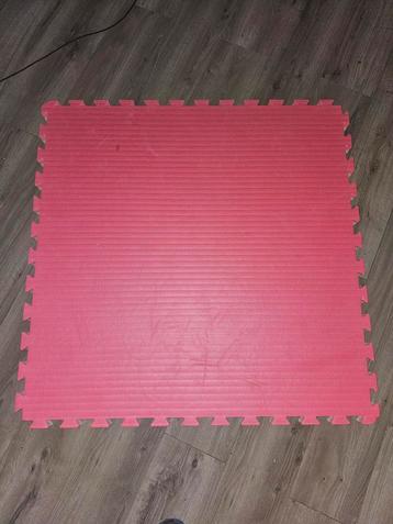 31 Puzzel Judo Matten - 1x1m, 4cm dik beschikbaar voor biedingen