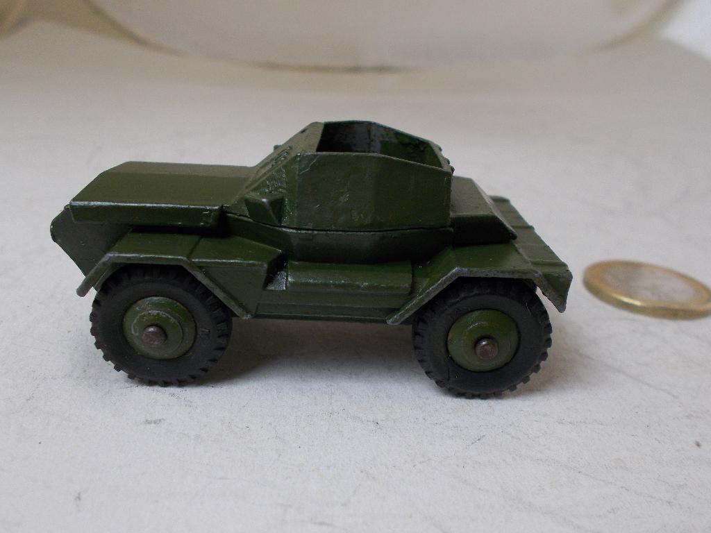 1954 Dinky Toys 673 SCOUT CAR + DRIVER I.g.st. (-C-), Ophalen of Verzenden, Zo goed als nieuw, Auto, Dinky Toys