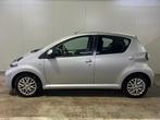Toyota Aygo 1.0-12V Comfort Navigator 5DRS/Navi/Toerenteller, Voorwielaandrijving, Euro 5, Gebruikt, 4 stoelen