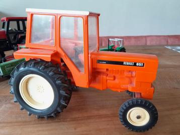 Renault 651 tractocontrol van Mont Blanc beschikbaar voor biedingen