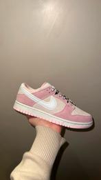 Nike dunk low “pink foam” maat 37,5&40, Nieuw, Nike, Ophalen of Verzenden, Roze