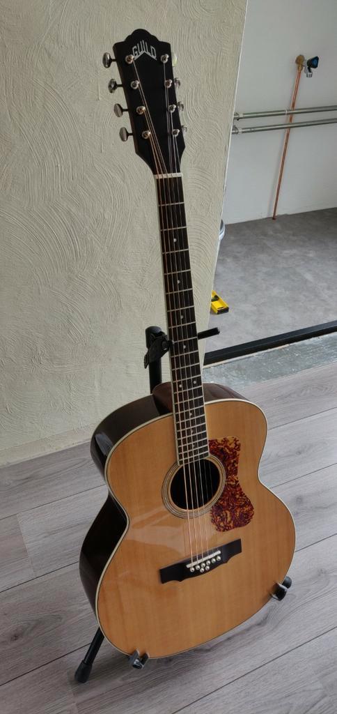 Guild BT-258E, Muziek en Instrumenten, Snaarinstrumenten | Gitaren | Akoestisch, Zo goed als nieuw, Western- of Steelstringgitaar