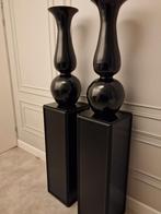 2 pilaren zuilen met 2 grote vazen plantentafel vaas, Huis en Inrichting, Ophalen, Zo goed als nieuw