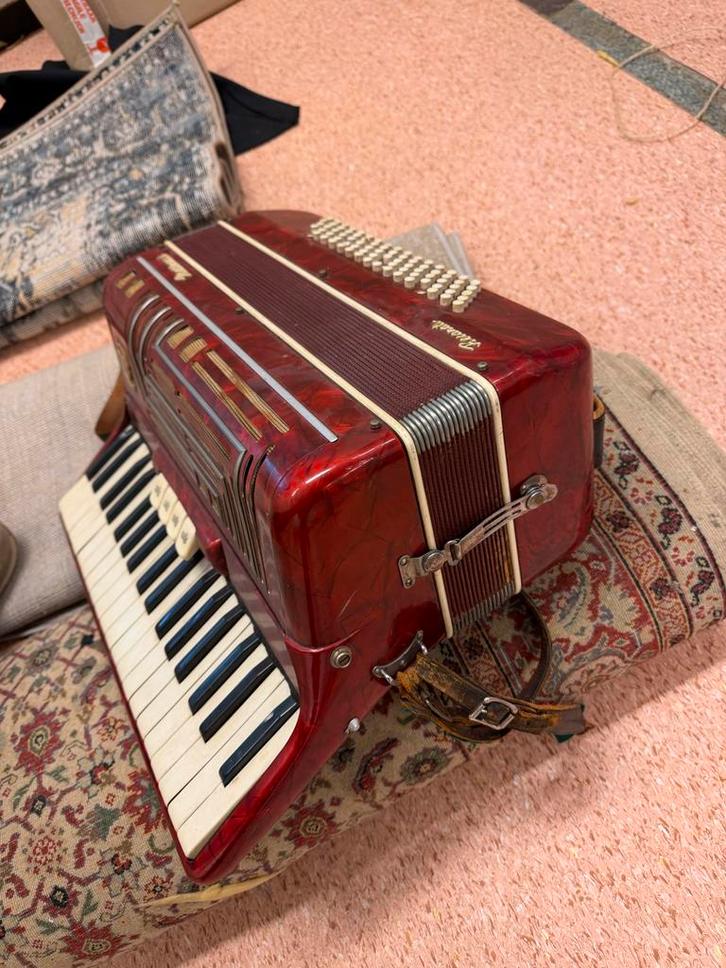 Marinucci Antieke Accordeon - Restauratieobject, Muziek en Instrumenten, Accordeons, Gebruikt, Toetsaccordeon, Overige formaten