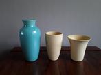 3 aardewerken vazen, retro mintgroen en zachtgeel, Ophalen of Verzenden, Zo goed als nieuw, Aardewerk of Porselein, Minder dan 50 cm