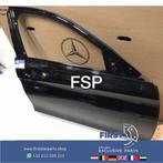 W205 DEUR RECHTS VOOR Mercedes C Klasse ZWART PORTIER 2014-2, Rechts, Gebruikt, Deur, Mercedes-Benz