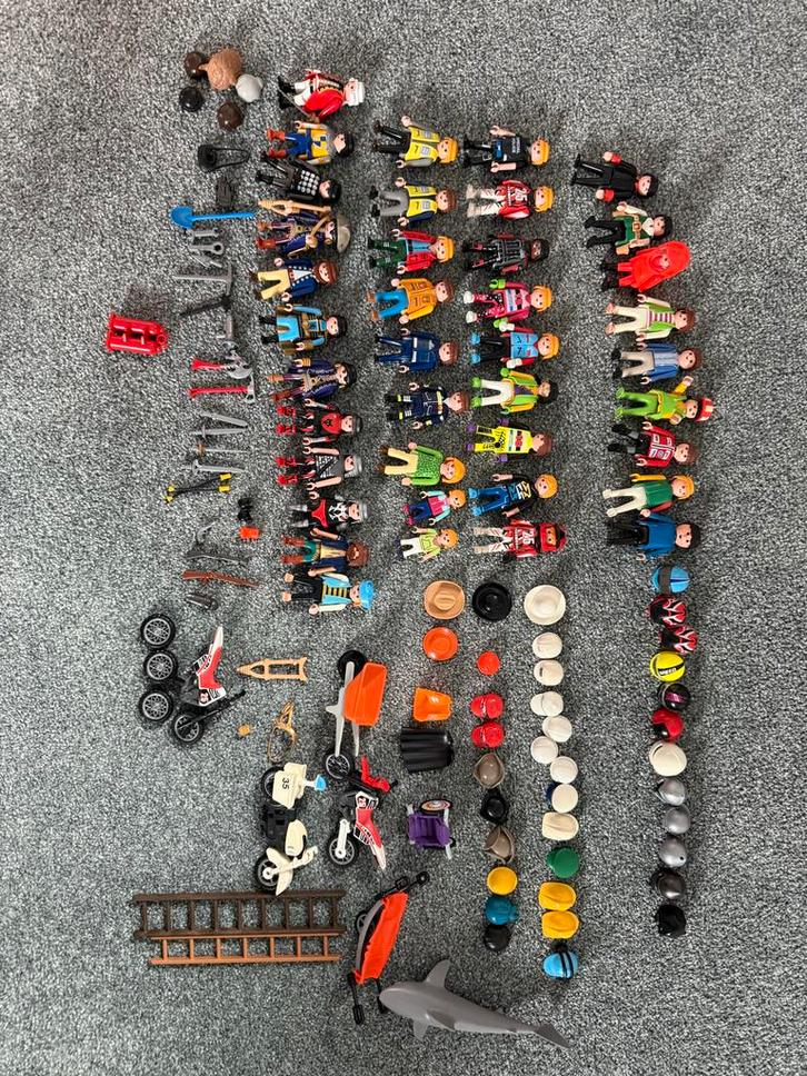 Playmobil verzameling poppetjes hoofddeksels enzov, Kinderen en Baby's, Speelgoed | Playmobil, Gebruikt, Los playmobil, Ophalen of Verzenden