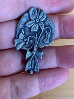 Vintage Broche tin viooltjes zgan, Sieraden, Tassen en Uiterlijk, Broches, Overige materialen, 4 tot 7 cm, Ophalen of Verzenden