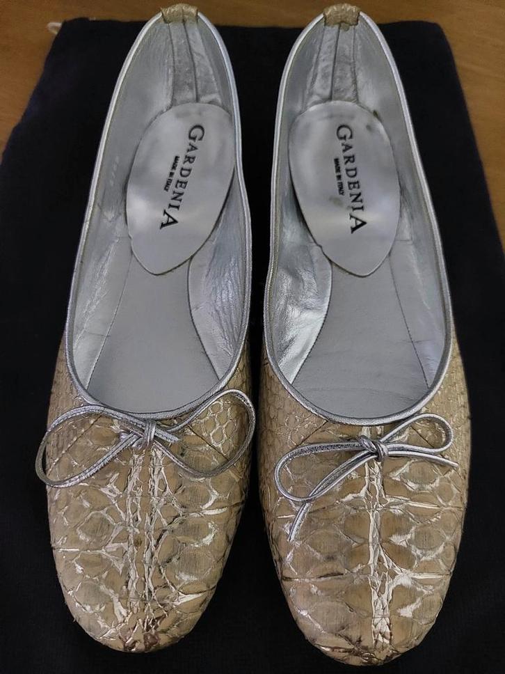 Ballerina's goud / zilver maat 37.5 leder NIEUW, Kleding | Dames, Schoenen, Nieuw, Ballerina's, Overige kleuren, Ophalen of Verzenden