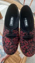 Rohde Pantoffels met Bloemen - Maat 41.5, Zwart, Rohde, Ophalen of Verzenden, Zo goed als nieuw