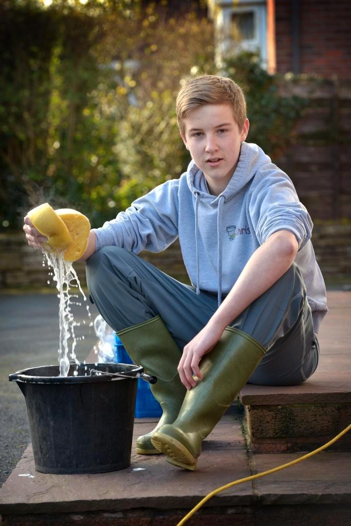 ZOEK JONGEN/MEISJE VOOR DE TUIN....!!, Tuin en Terras, Overige Tuin en Terras, Nieuw, Ophalen