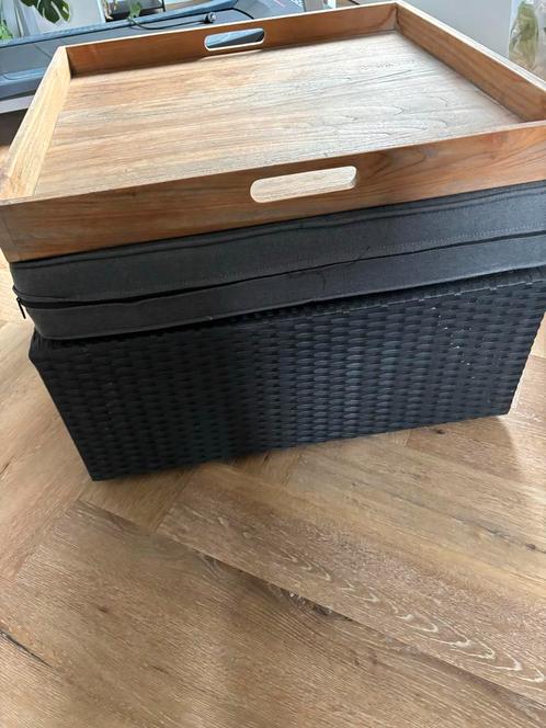 Bijzettafel met kussen en dienblad, Huis en Inrichting, Woonaccessoires | Dienbladen, Zo goed als nieuw, Kunststof, Vierkant, Ophalen