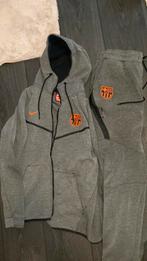 Nike Tech Fleece trainingspak Barcelona, Nieuw, Maat 52/54 (L), Grijs, Ophalen of Verzenden