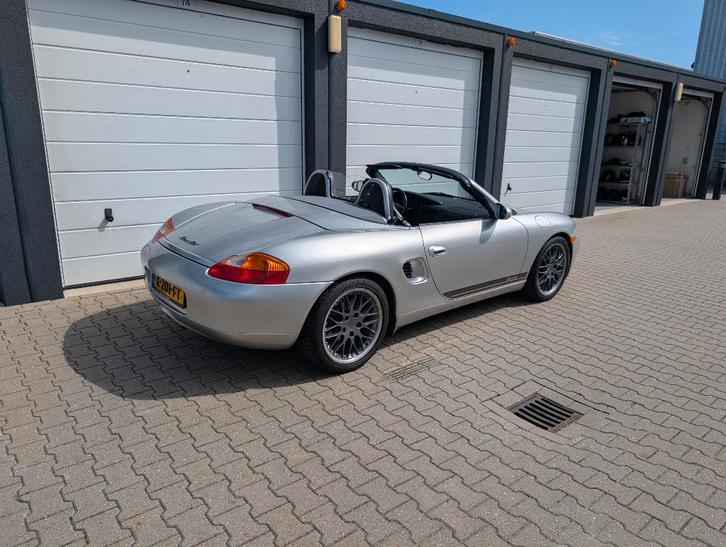 Porsche Boxster 2.7 2001 Grijs 221 PK (blijvend YOUNGTIMER), Auto's, Porsche, Particulier, Boxster, ABS, Airbags, Airconditioning