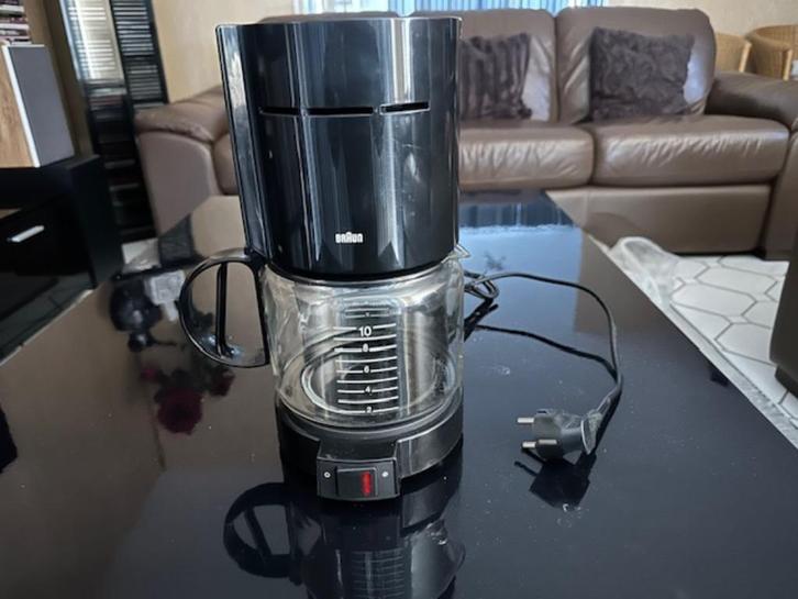 Te koop Ernesto fruitsnijder en Braun koffiezet apparaat, Witgoed en Apparatuur, Koffiezetapparaten, Gebruikt, Overige typen, Koffiemachine