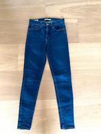 LEVI'S 720  blauwe nieuwstaat jeans broek mt 27 CHCS, Kleding | Dames, Levi's, Blauw, Ophalen of Verzenden, W27 (confectie 34) of kleiner