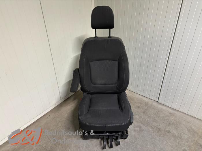 Stoel links van een Renault Trafic, Auto-onderdelen, Interieur en Bekleding, Renault, Gebruikt, 3 maanden garantie, Ophalen of Verzenden