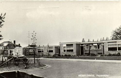 Wemeldinge, Papendijke - auto - 197? gelopen, Verzamelen, Ansichtkaarten | Nederland, Gelopen, 1920 tot 1940, Ophalen of Verzenden