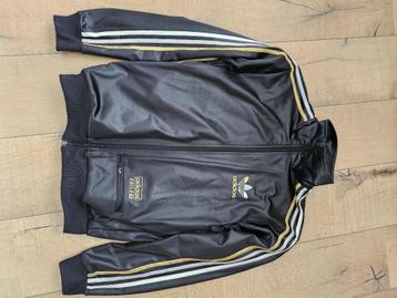 Zwart Adidas Chile62 trainingsjack met ruglogo, maat S beschikbaar voor biedingen