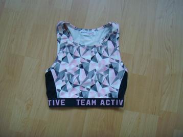 (Sport) topje meisjes maat 134 / 140 ZGAN beschikbaar voor biedingen