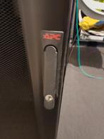 APC NetShelter VX Black 25U  SERVERKAST PATCH, Computers en Software, Serverkasten, Geperforeerd, Geperforeerd, Gebruikt, Ophalen