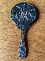 Antiek Handspiegeltje met Reliëf, Ophalen of Verzenden, Rond, Minder dan 50 cm, Minder dan 100 cm