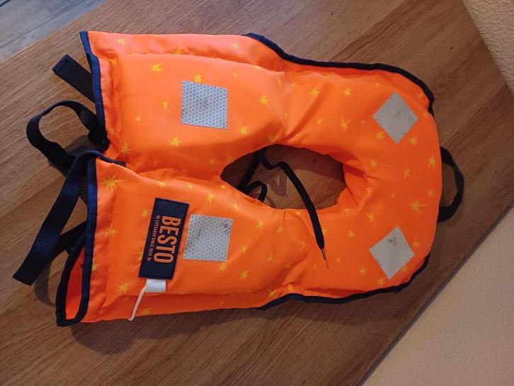Besto reddingsvest kind, Watersport en Boten, Watersportkleding, Zo goed als nieuw, Reddingsvest of Zwemvest, Kind, Ophalen of Verzenden