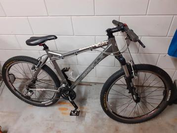 prachtige mountainbike  beschikbaar voor biedingen