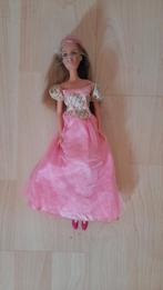 Barbiepop met roze prinsessen jurk., Ophalen of Verzenden, Zo goed als nieuw, Barbie